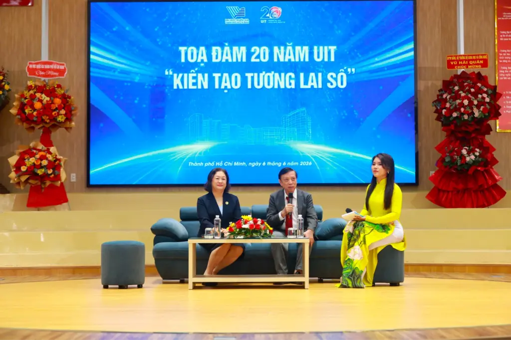 Dấu ấn 20 năm Trường ĐH Công nghệ thông tin: Câu chuyện từ những người đặt nền móng và giữ lửa đổi mới