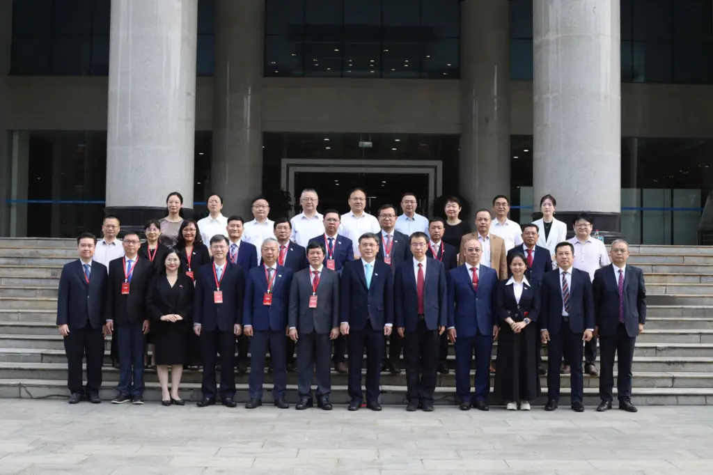 vnuhcm_01726_1.png (912 KB)
