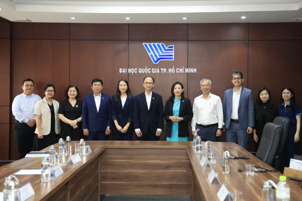 vnuhcm_ranking_20726_2.png (925 KB)