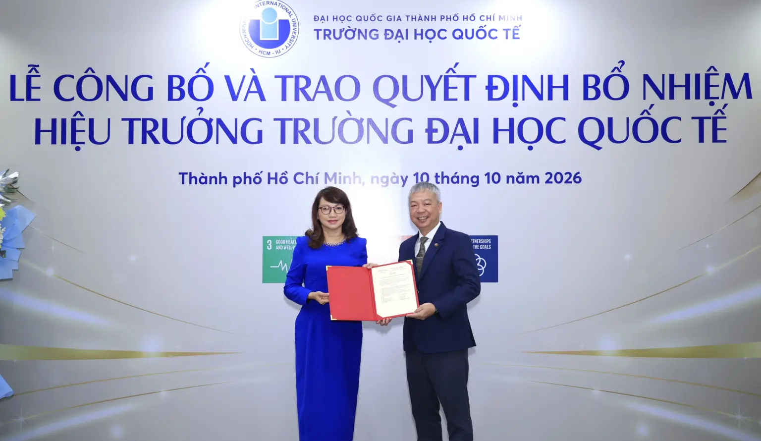 ĐHQG-HCM_101026_1.png (1.00 MB)
